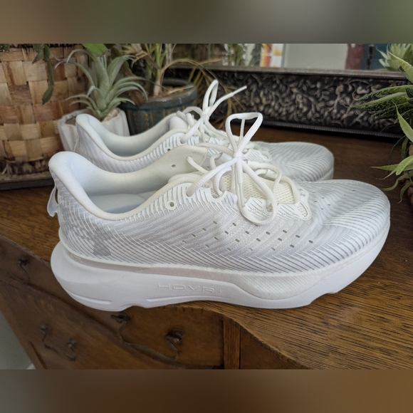 Under Armour Infinite Pro White 10.5 Quartz Men Road Running worn once indoors - Picture 2 of 12